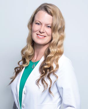 DR. NICOLE DAHLKEMPER of Water’s Edge Family & Cosmetic Dentistry